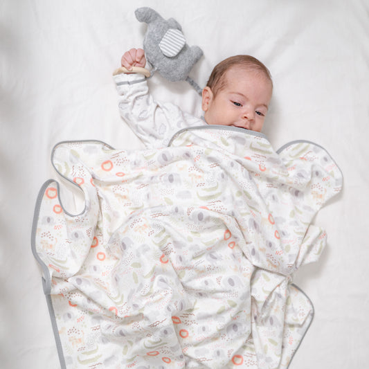 Set frazada con sonaja Safari