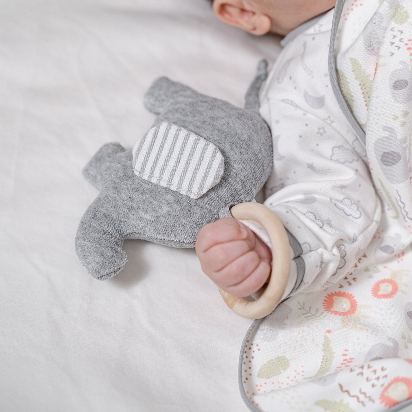 Set frazada con sonaja Safari